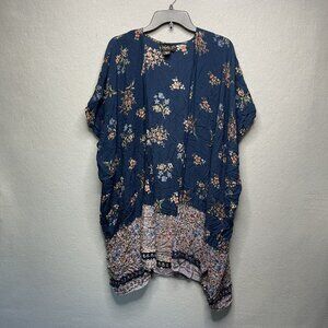 Lola P. Floral Kimono Cardigan With Short Sleeves & Boho Design